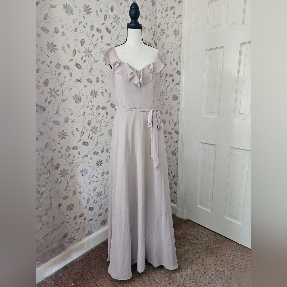 Mori Lee Champagne Sleeveless Sweetheart Gown
